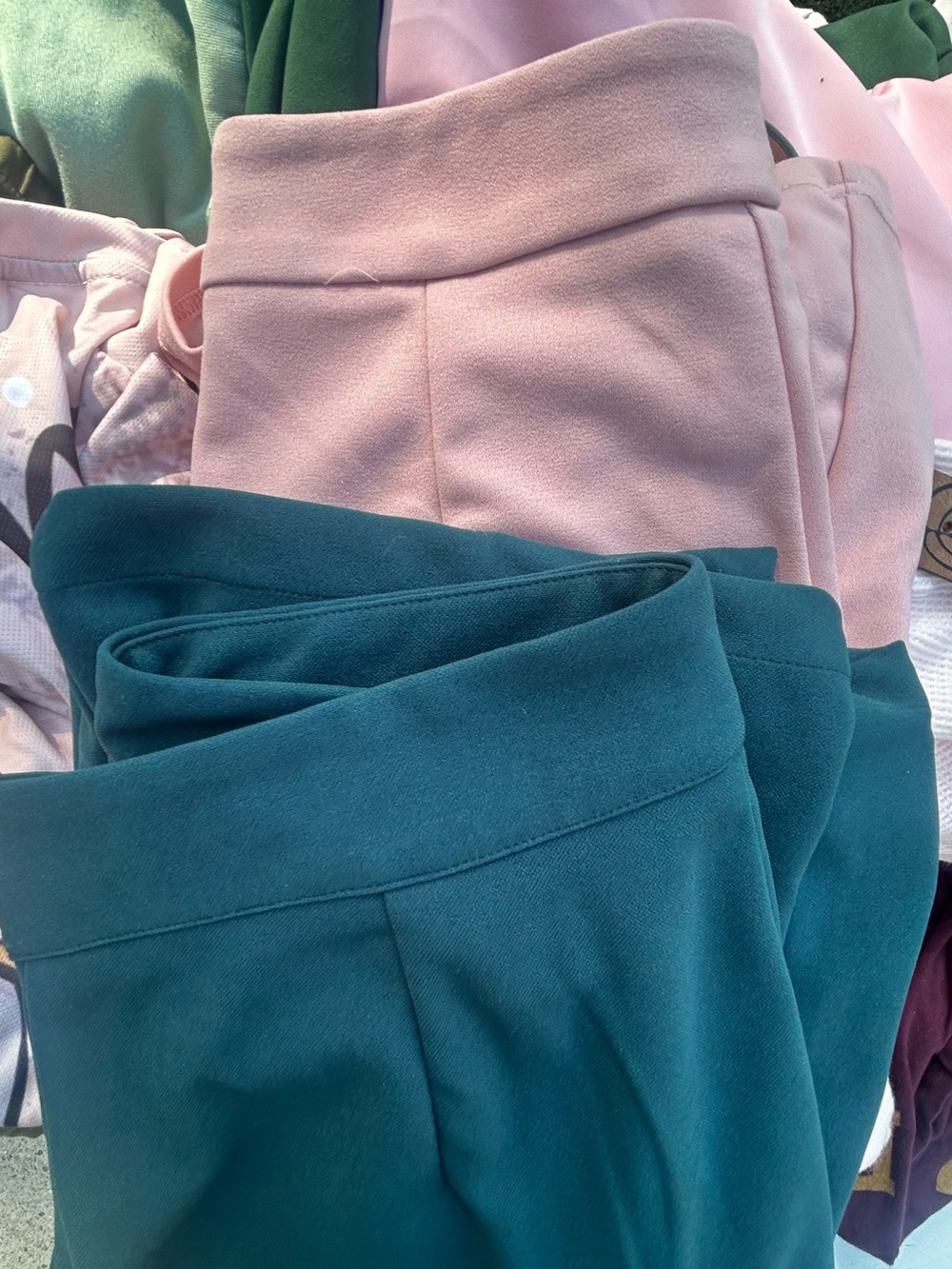 Used lot of 2 women’s dress/ Stretch Pull-On in Dusty Pink and Teal pants size M